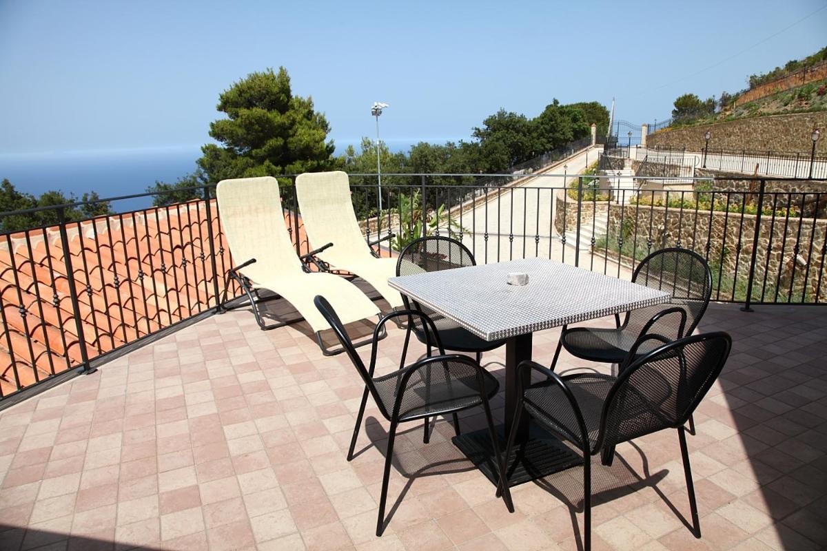 Sikelios Apartments Cefalù Exteriör bild