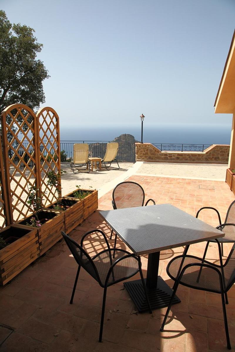 Sikelios Apartments Cefalù Exteriör bild