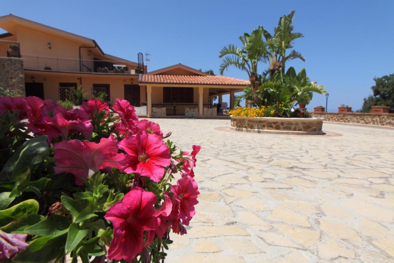 Sikelios Apartments Cefalù Exteriör bild