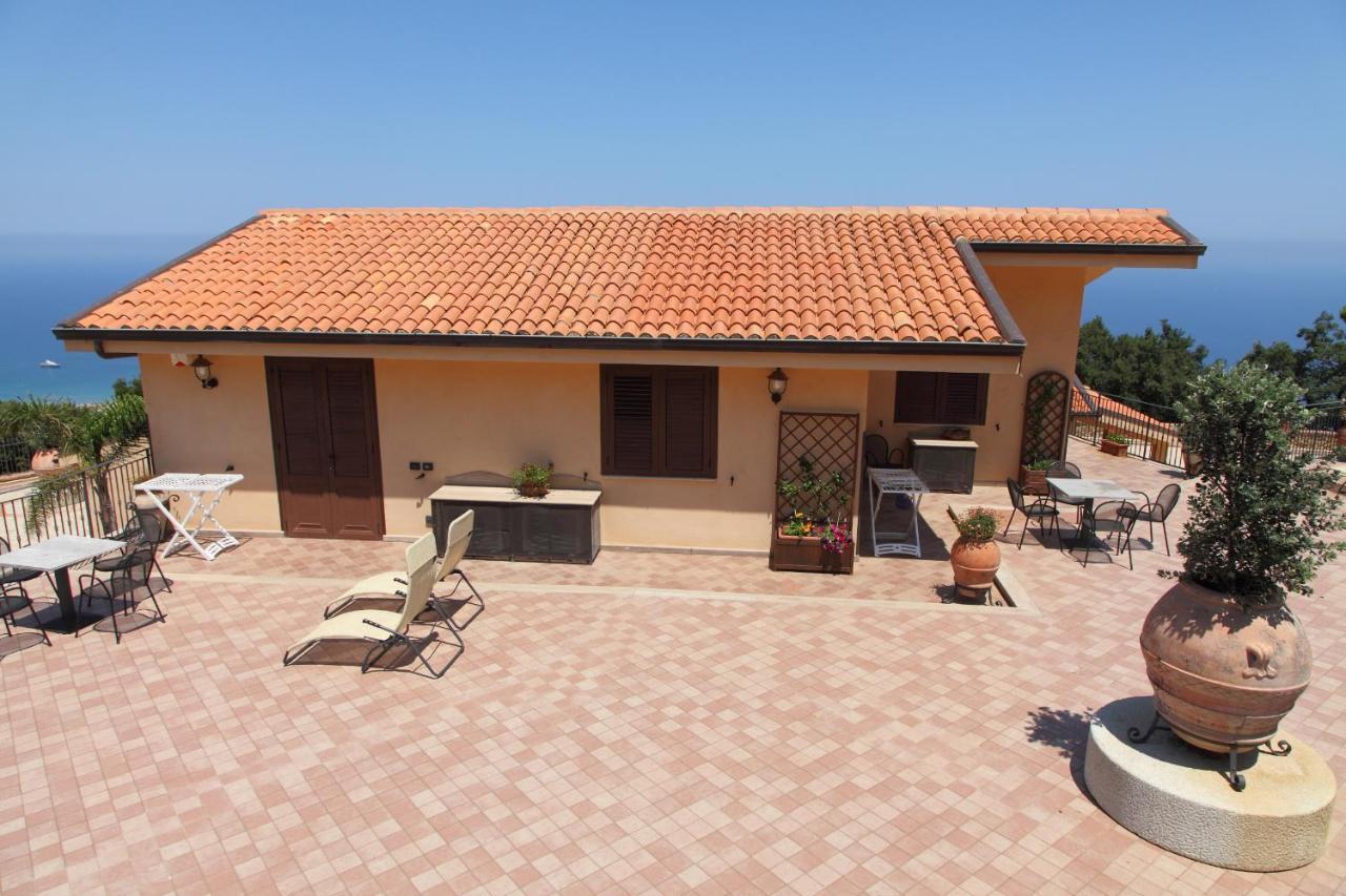 Sikelios Apartments Cefalù Exteriör bild